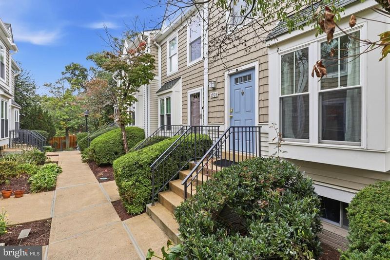 3928 9th Rd S, Arlington, VA 22204