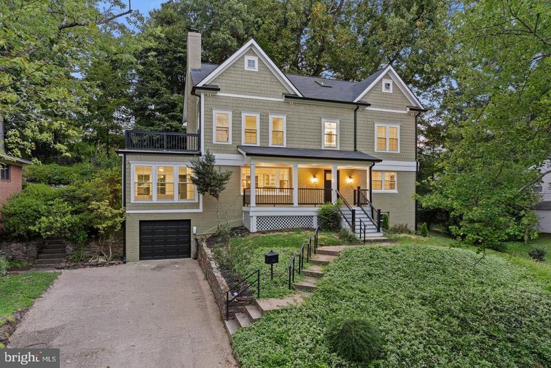 9414 Wadsworth Dr, Bethesda, MD 20817
