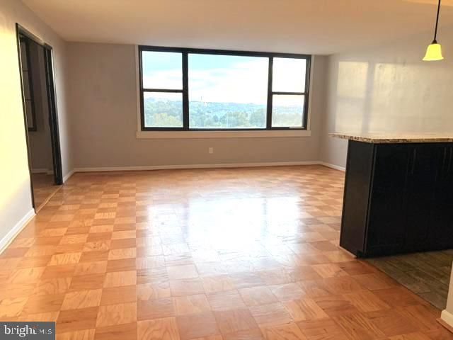 4600 Duke St #824, Alexandria, VA 22304