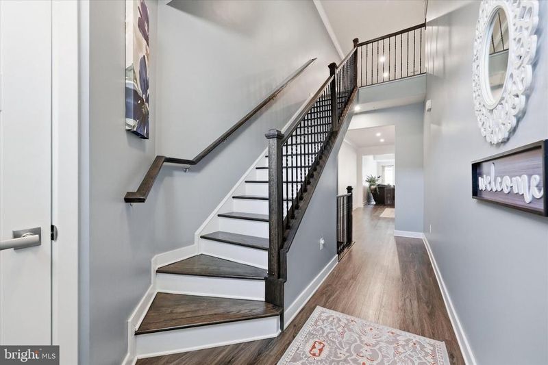 5312 Crape Myrtle Dr, Frederick, MD 21703
