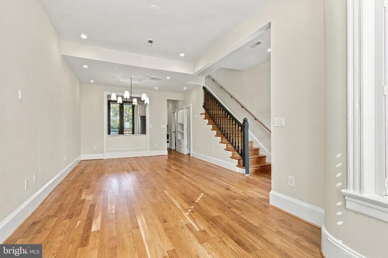 704 G St NE, Washington, DC 20002