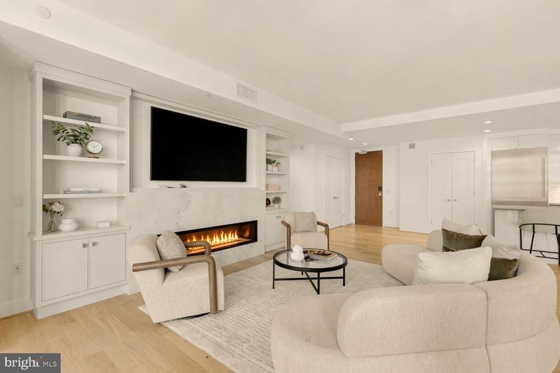 45 Sutton Sq SW #906, Washington, DC 20024