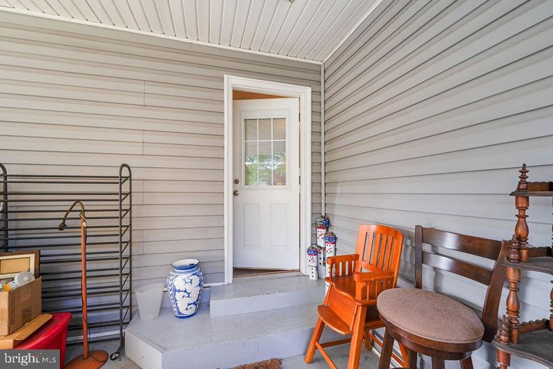 8705 Jackson Ave, Manassas, VA 20110