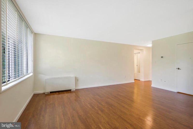 6631 Wakefield Dr #211, Alexandria, VA 22307