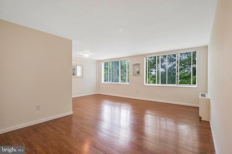 6631 Wakefield Dr #211, Alexandria, VA 22307