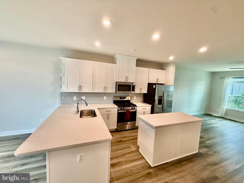 13969 Airfoil Rd, Herndon, VA 20171