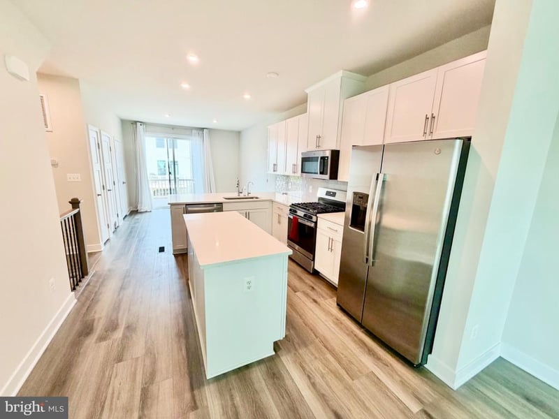 13969 Airfoil Rd, Herndon, VA 20171