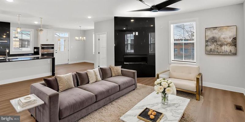 426 Chapel Al #8, Frederick, MD 21701