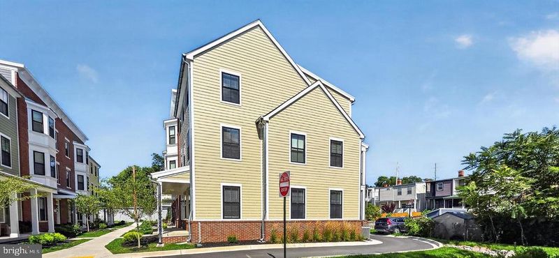 426 Chapel Al #8, Frederick, MD 21701