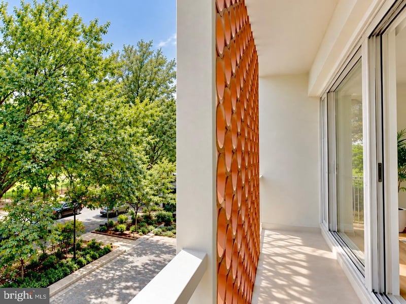 800 4th St SW #S205, Washington, DC 20024