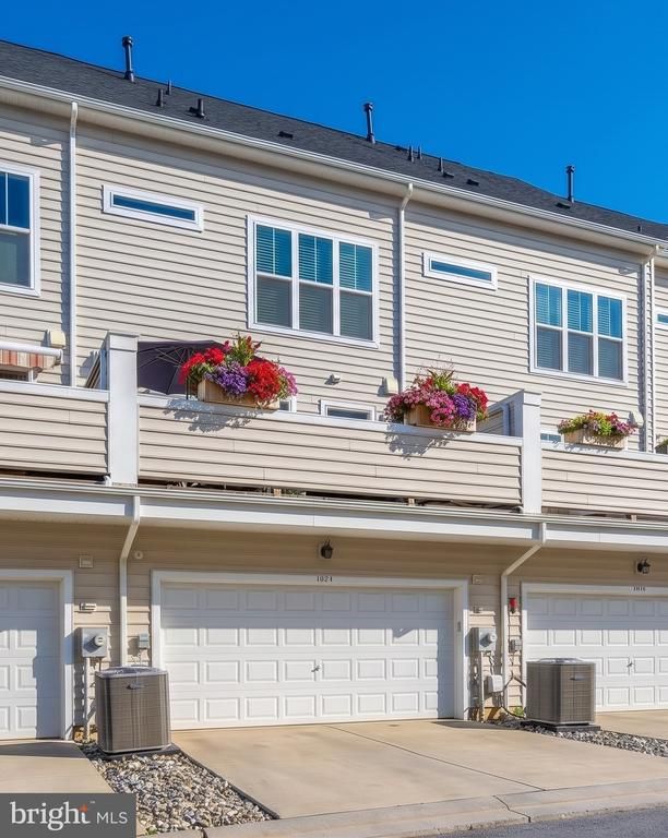 1019 Holden Rd, Frederick, MD 21701