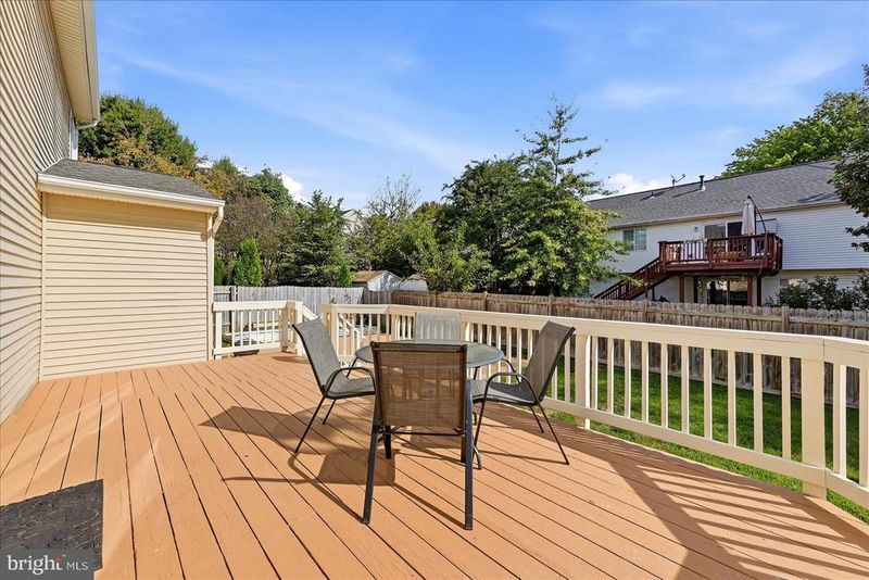 9302 Elise Ct, Manassas Park, VA 20111