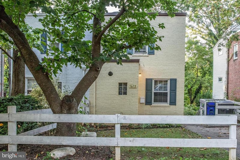1613 N Colonial Ter, Arlington, VA 22209