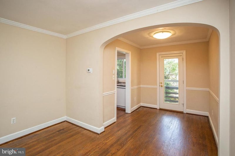 1613 N Colonial Ter, Arlington, VA 22209