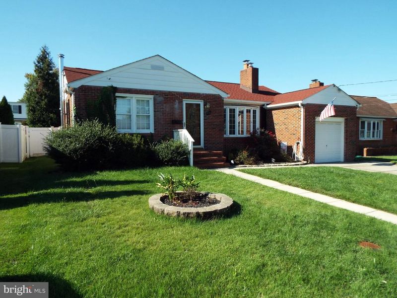 905 Wanda Rd, Linthicum Heights, MD 21090