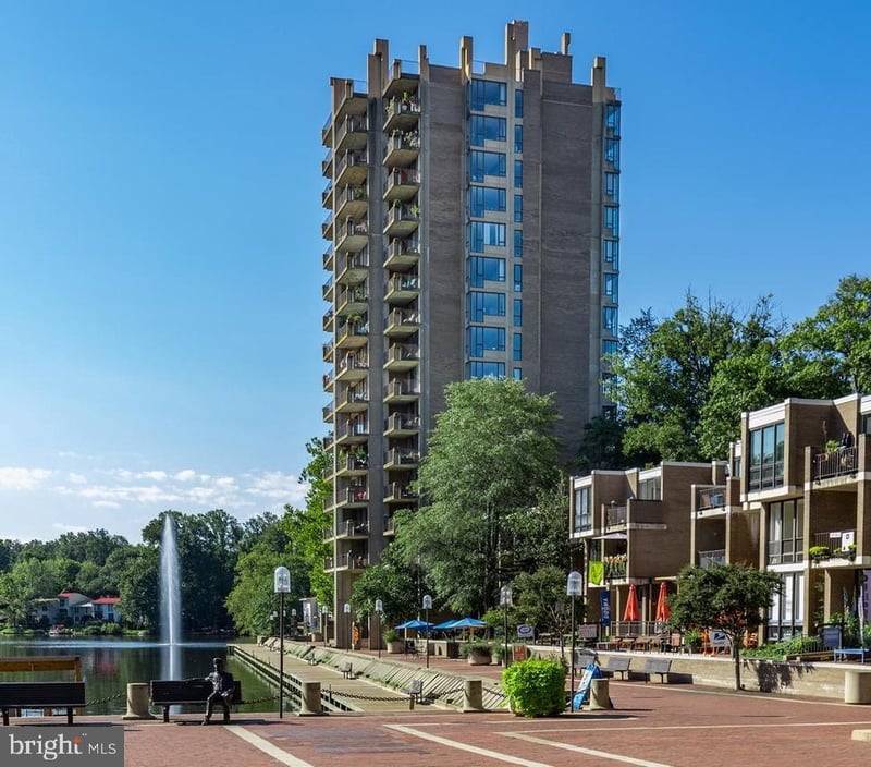 11400 Washington Plz W #201, Reston, VA 20190