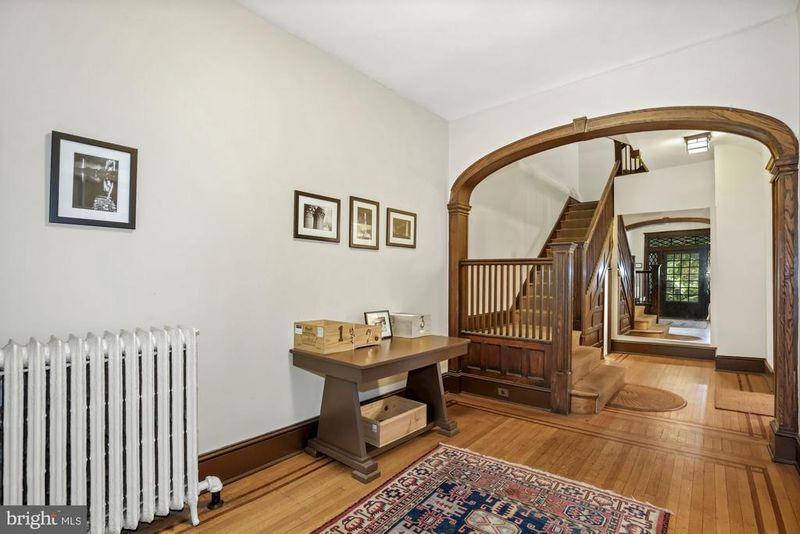2610 Cathedral Ave NW #2, Washington, DC 20008