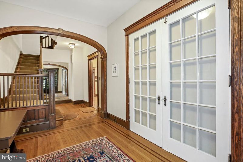 2610 Cathedral Ave NW #2, Washington, DC 20008