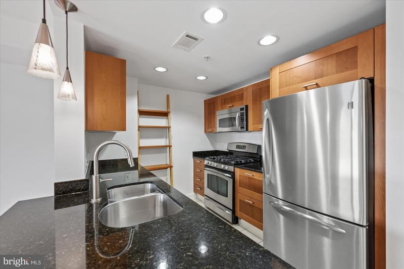 2451 Midtown Ave #715, Alexandria, VA 22303