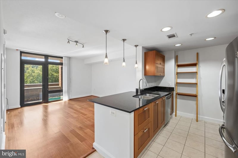 2451 Midtown Ave #715, Alexandria, VA 22303