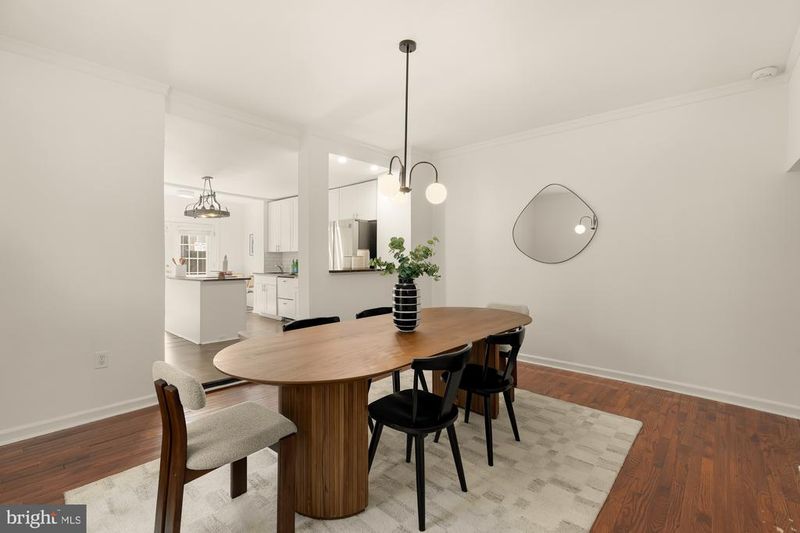709 16th St NE, Washington, DC 20002