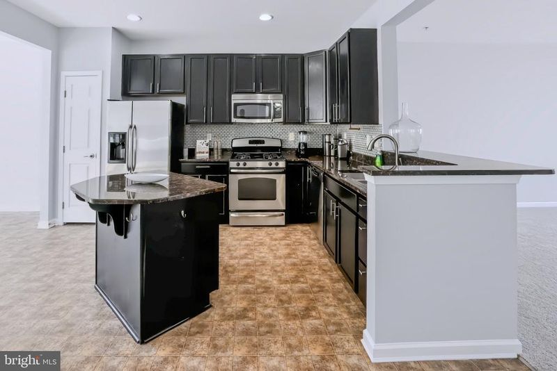 723 Olive Wood Ln, Brooklyn Park, MD 21225