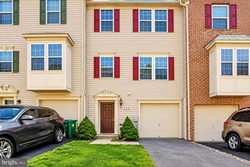723 Olive Wood Ln, Brooklyn Park, MD 21225