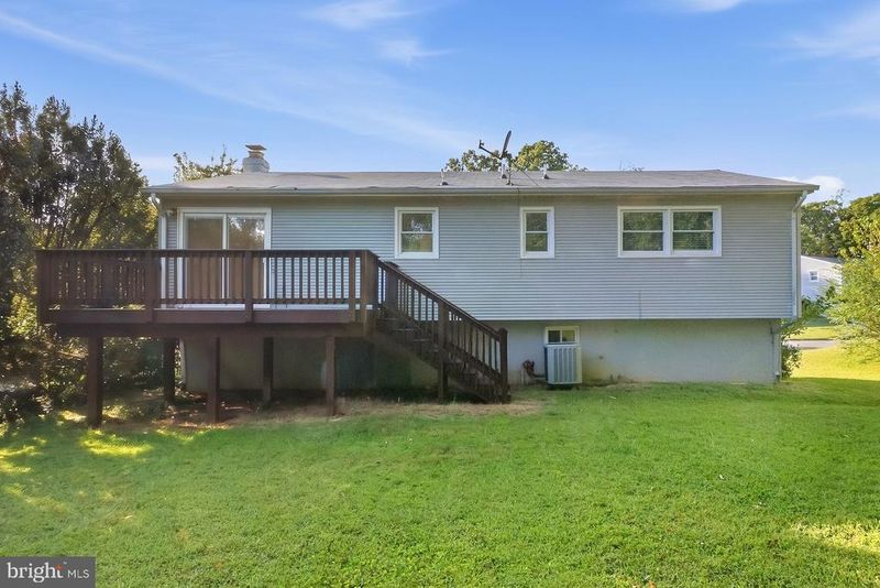 13449 Nascoby Ln, Woodbridge, VA 22193