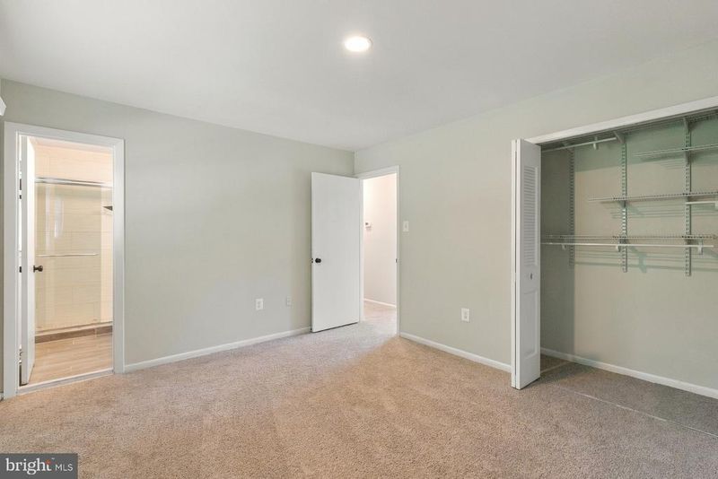 13449 Nascoby Ln, Woodbridge, VA 22193