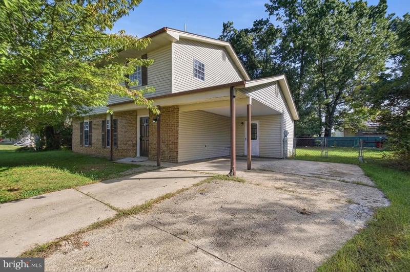 721 University Dr, Waldorf, MD 20602
