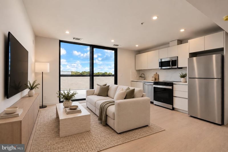 2117 M St NE #PENTHOUSE, Washington, DC 20002