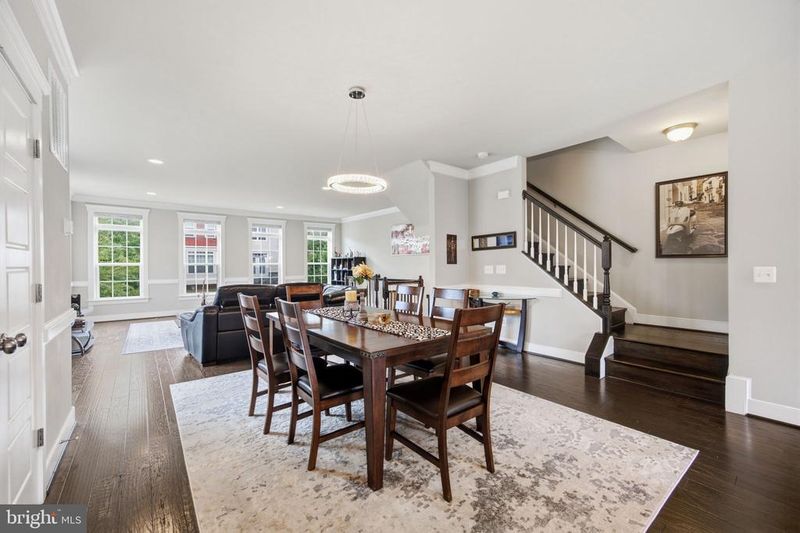 821 Savile Row Ter, Purcellville, VA 20132