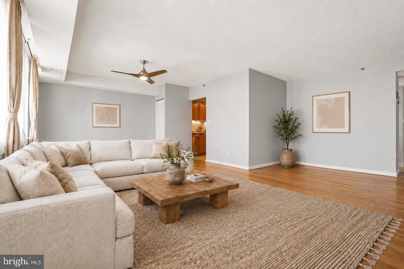 3713 S George Mason Dr #810, Falls Church, VA 22041