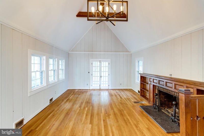 4215 Vacation Ln, Arlington, VA 22207