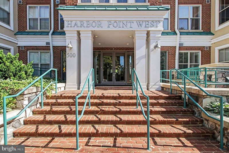 500 Belmont Bay Dr #411, Woodbridge, VA 22191