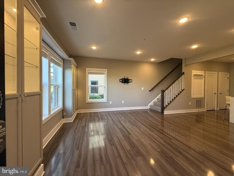 44860 Tiverton Sq, Ashburn, VA 20147
