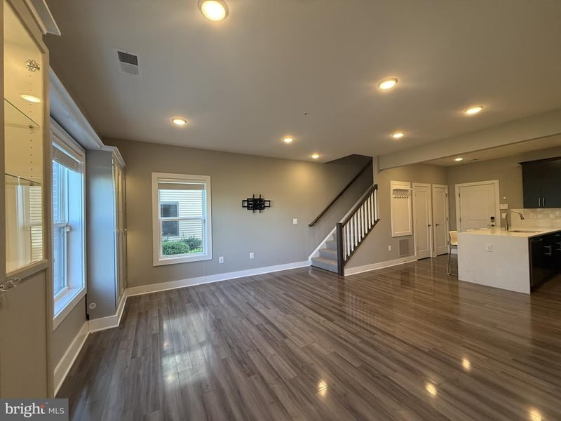 44860 Tiverton Sq, Ashburn, VA 20147