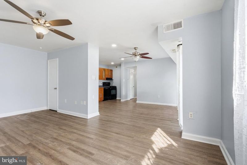 1550 Renate Dr #104, Woodbridge, VA 22192