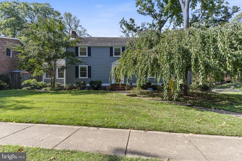 3114 Russell Rd, Alexandria, VA 22305