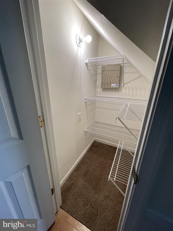 7507 Lamoyne Ct, Alexandria, VA 22315