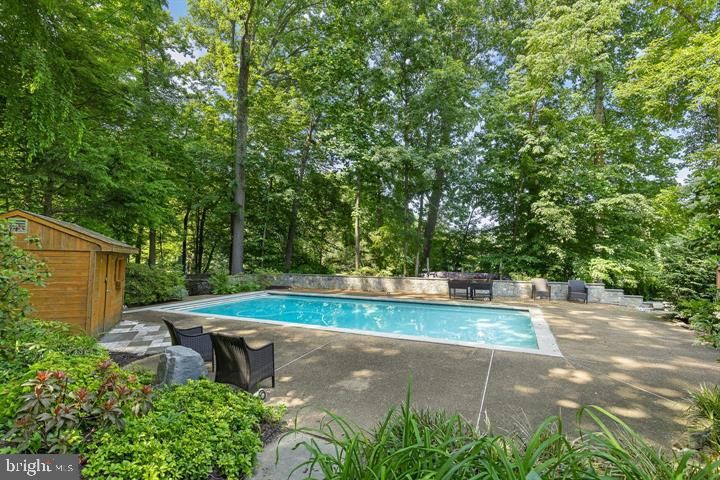 3320 Grass Hill Ter, Falls Church, VA 22044