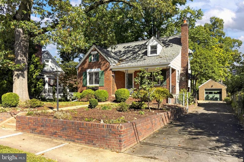 4645 5th St S, Arlington, VA 22204