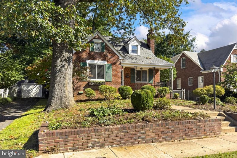 4645 5th St S, Arlington, VA 22204