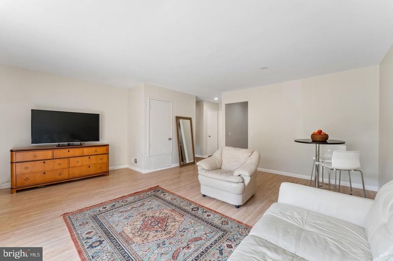 2674 Glengyle Dr #53, Vienna, VA 22181