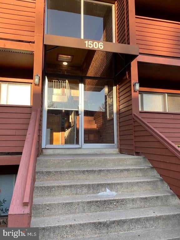 1506 S George Mason Dr #2, Arlington, VA 22204