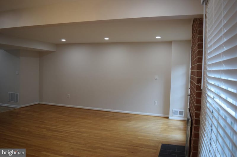 1013 N Vail St, Alexandria, VA 22304