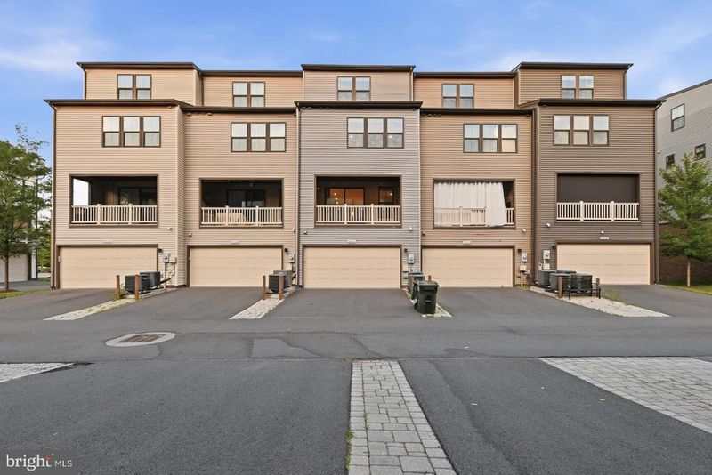 22311 Tees Ter, Ashburn, VA 20148