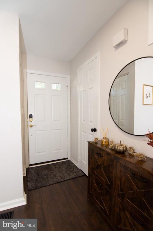 4032 Championship Dr, Annandale, VA 22003