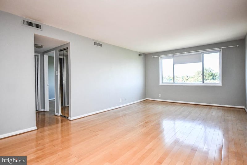 8315 N Brook Ln #2-1004, Bethesda, MD 20814