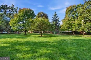 1728 N Queens Ln #3-181, Arlington, VA 22201